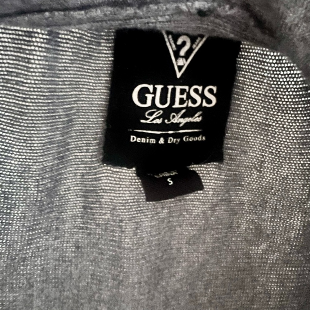 Woman’s Guess Grey Knit Shrug